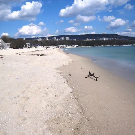 Alegria アパート ヴァルナ